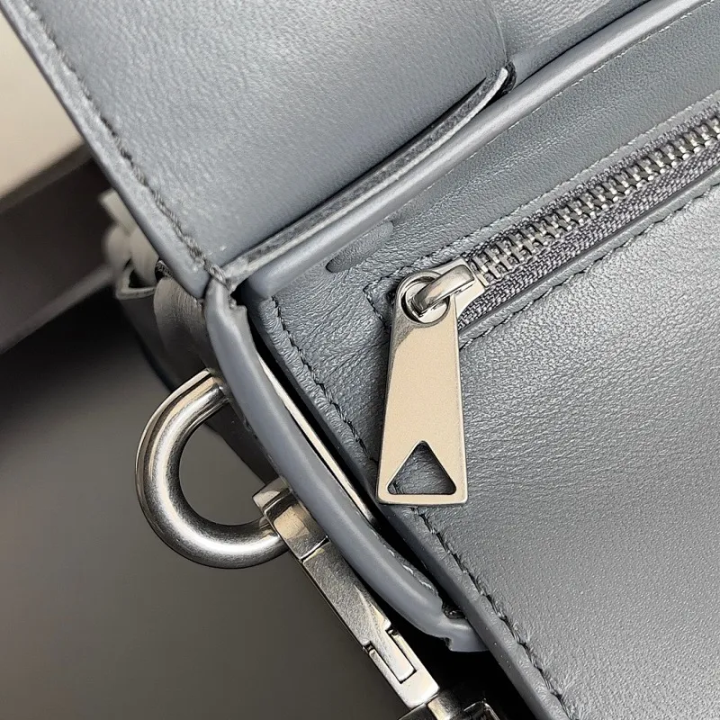 All categories 💚 Authentic bags 💚 BV 2025 new BV crossbody bag